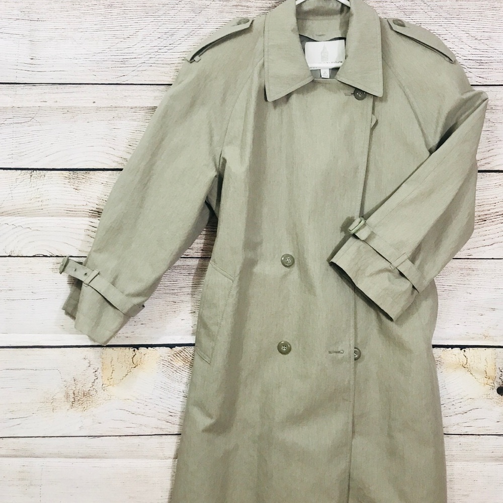 London fog trench coat size 10 Petite